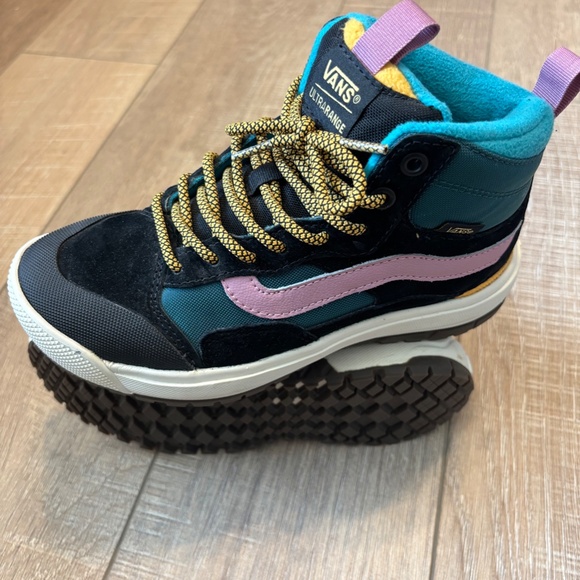 VANS - Ultrarange Exo RARE Pop Color - Picture 3 of 8